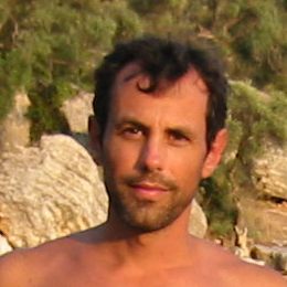 �t� 2002